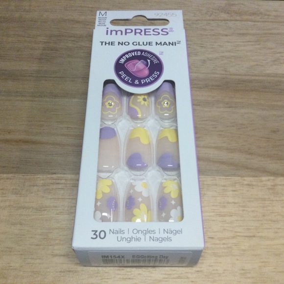 🆕 imPress Press-On Nails - Eggciting Day - Picture 1 of 3